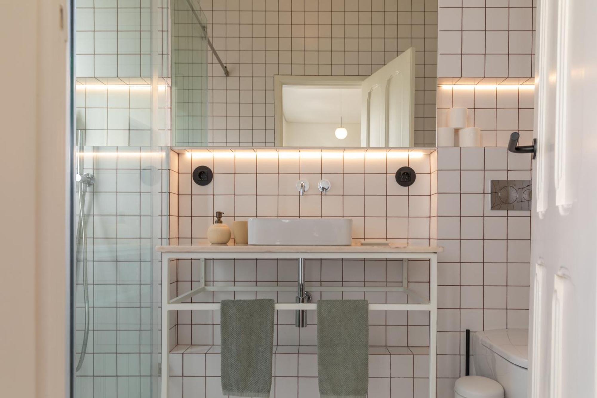Alvalade 58 - Charming 2 Bedroom Apartment With Ac Near The Airport And City Center Lisboa Eksteriør billede