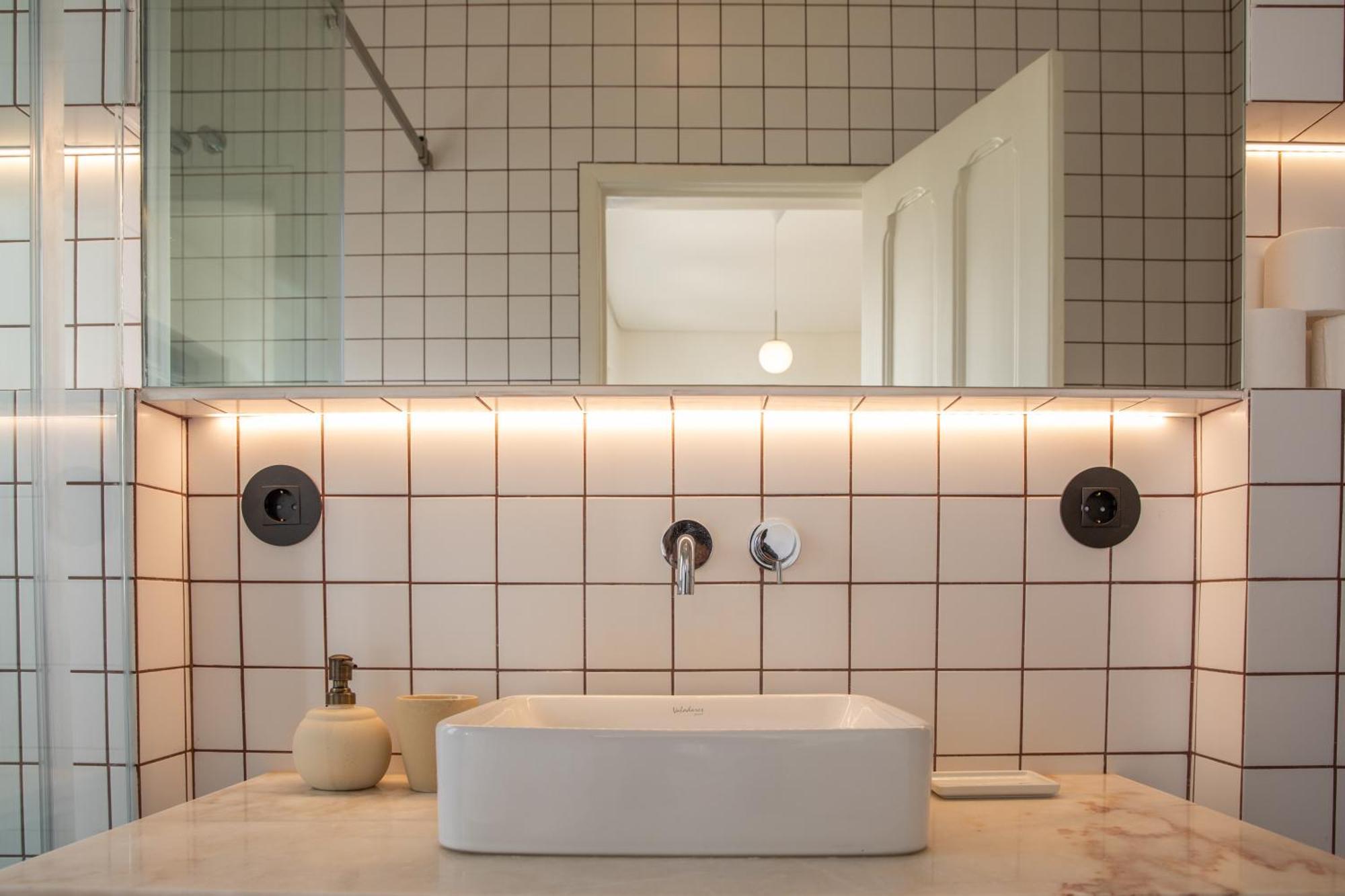 Alvalade 58 - Charming 2 Bedroom Apartment With Ac Near The Airport And City Center Lisboa Eksteriør billede
