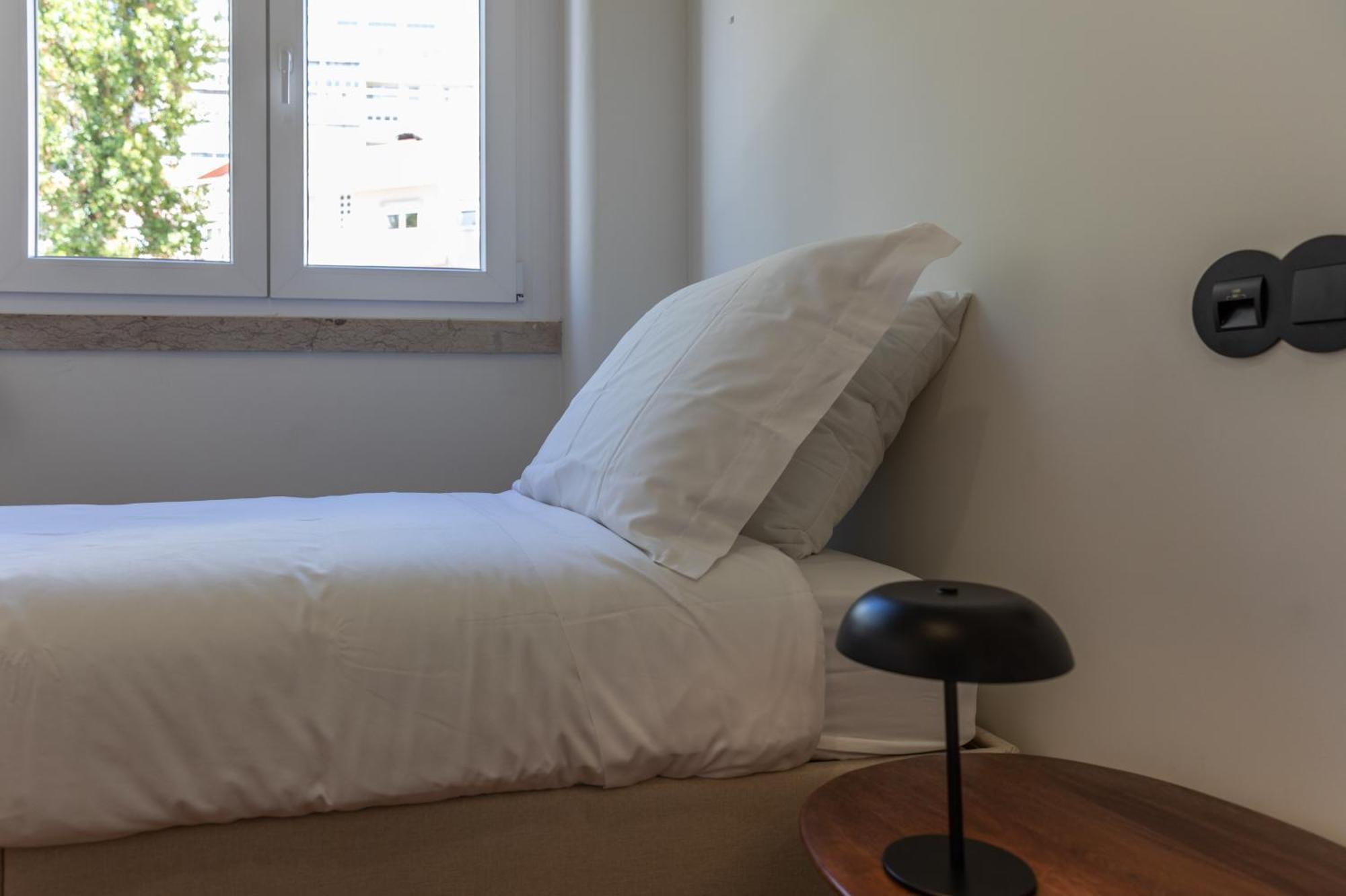 Alvalade 58 - Charming 2 Bedroom Apartment With Ac Near The Airport And City Center Lisboa Eksteriør billede