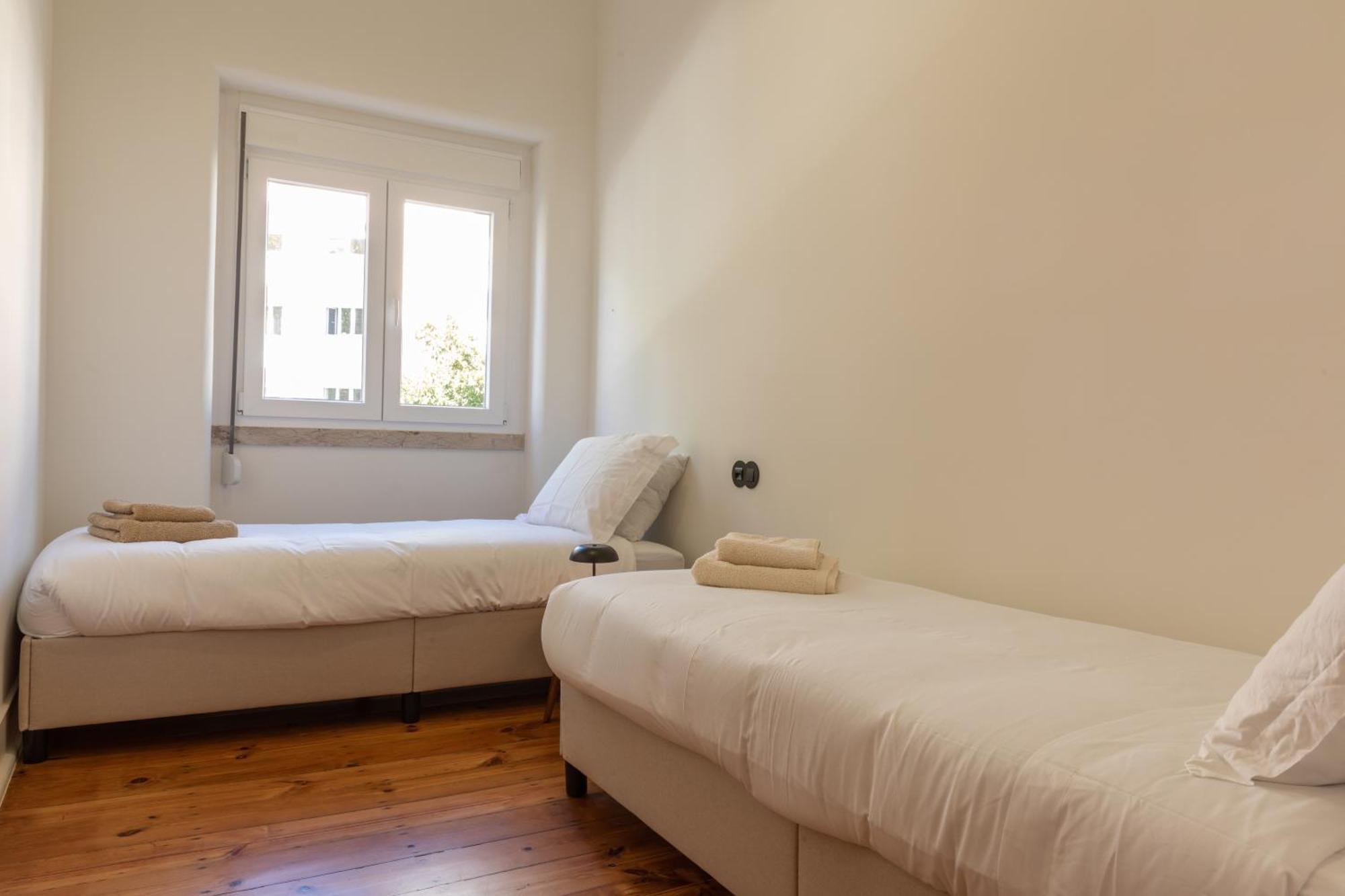 Alvalade 58 - Charming 2 Bedroom Apartment With Ac Near The Airport And City Center Lisboa Eksteriør billede